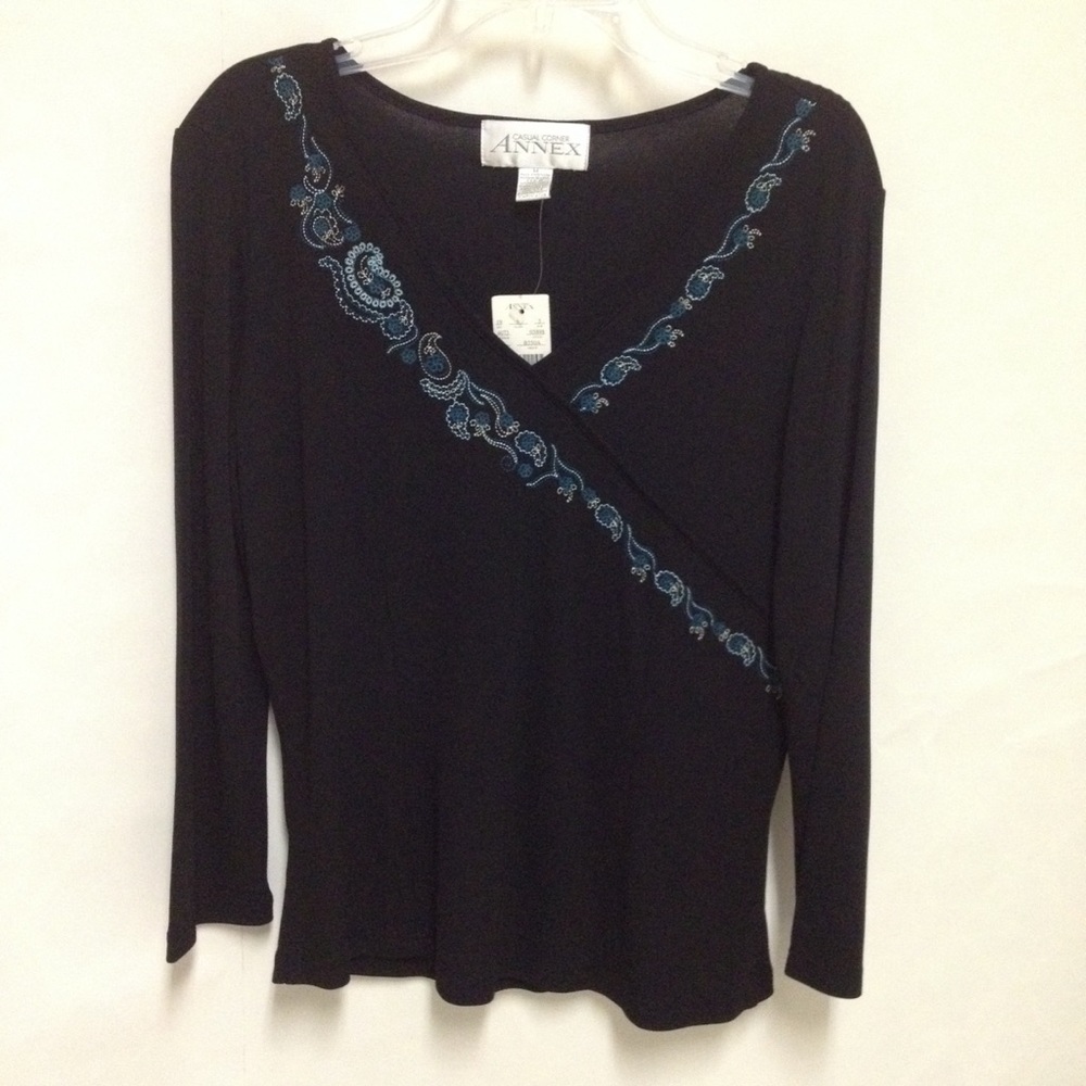 🎄Casual Corner Annex Top--Skirt Listed Separately
